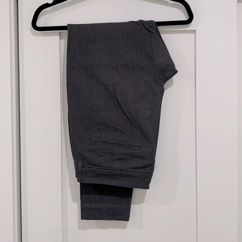 Old Navy - Mid-Rise Pixie Skinny Ankle Pants in GRAY
